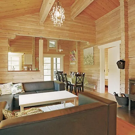 Three-bedroom In Aakirkeby Åkirkeby